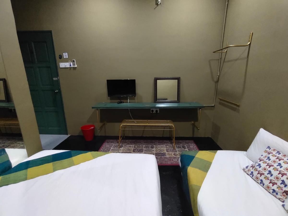 קולים Oyasumi Hotel מראה חיצוני תמונה