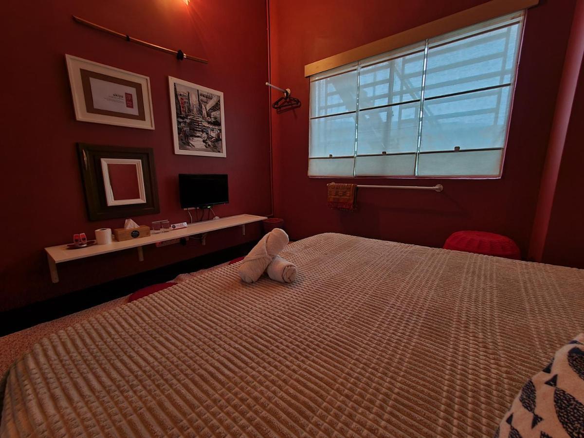 קולים Oyasumi Hotel מראה חיצוני תמונה